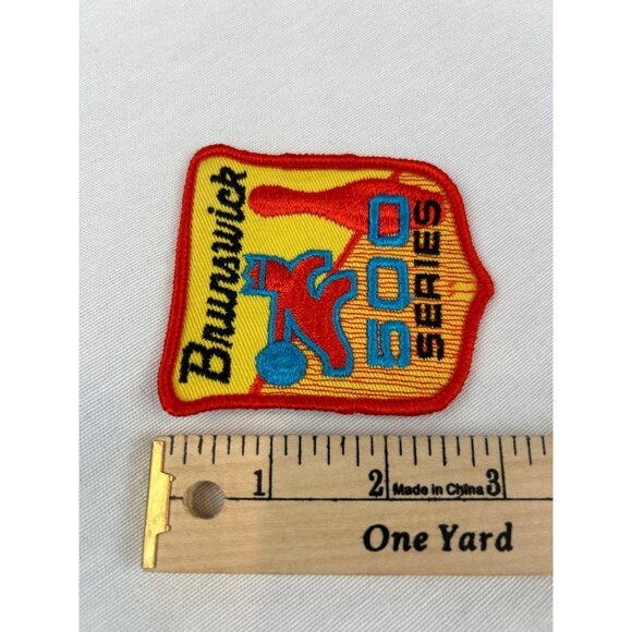 Vintage Brunswick 500 Series Bowling Patch Shield Shape - Picture 3 of 3